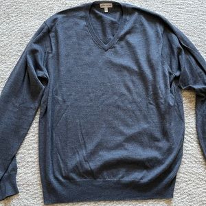 Peter Millar Merino V-Neck Sweater, Men’s size XL, Grey
